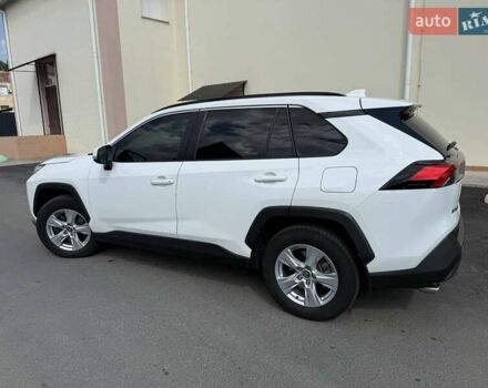 Белый Тойота РАВ 4, объемом двигателя 1.99 л и пробегом 165 тыс. км за 27000 $, фото 12 на Automoto.ua