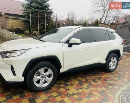 Белый Тойота РАВ 4, объемом двигателя 2 л и пробегом 41 тыс. км за 30700 $, фото 2 на Automoto.ua