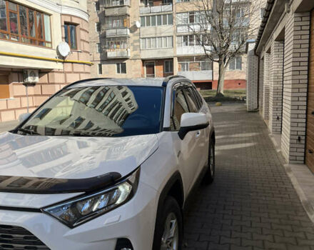 Белый Тойота РАВ 4, объемом двигателя 2.49 л и пробегом 115 тыс. км за 30000 $, фото 3 на Automoto.ua