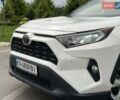 Белый Тойота РАВ 4, объемом двигателя 2.49 л и пробегом 140 тыс. км за 36000 $, фото 1 на Automoto.ua