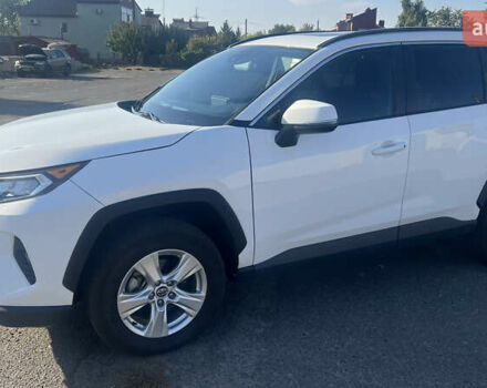 Білий Тойота РАВ 4, об'ємом двигуна 2.49 л та пробігом 75 тис. км за 28000 $, фото 3 на Automoto.ua