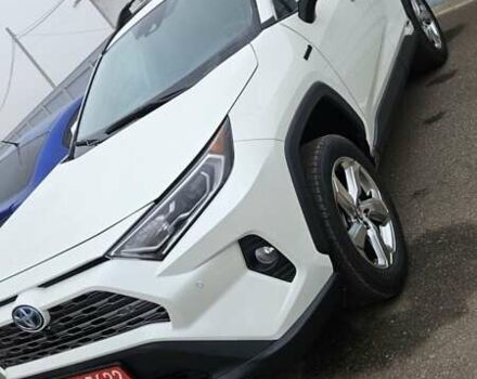 Белый Тойота РАВ 4, объемом двигателя 2.49 л и пробегом 100 тыс. км за 36500 $, фото 4 на Automoto.ua