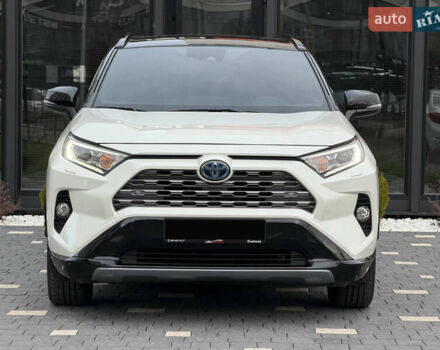 Белый Тойота РАВ 4, объемом двигателя 2.5 л и пробегом 118 тыс. км за 34000 $, фото 2 на Automoto.ua