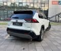 Тойота РАВ 4 2020 в Полтаве на Automoto.ua Белый Тойота РАВ 4, объемом двигателя 2.49 л и пробегом 81 тыс. км за 34000 $, фото 8 на Automoto.ua