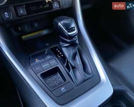 Білий Тойота РАВ 4, об'ємом двигуна 2.49 л та пробігом 120 тис. км за 34020 $, фото 18 на Automoto.ua