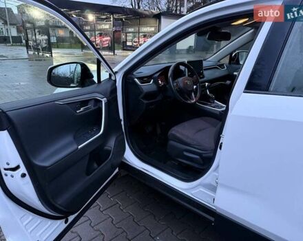 Білий Тойота РАВ 4, об'ємом двигуна 2.49 л та пробігом 334 тис. км за 25700 $, фото 7 на Automoto.ua