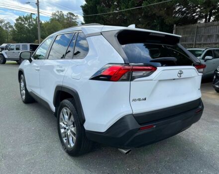 Белый Тойота РАВ 4, объемом двигателя 2.5 л и пробегом 46 тыс. км за 13000 $, фото 5 на Automoto.ua