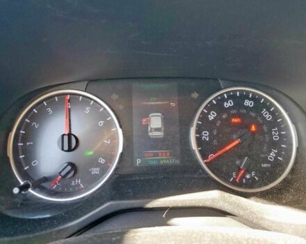 Белый Тойота РАВ 4, объемом двигателя 2.5 л и пробегом 69 тыс. км за 10000 $, фото 8 на Automoto.ua