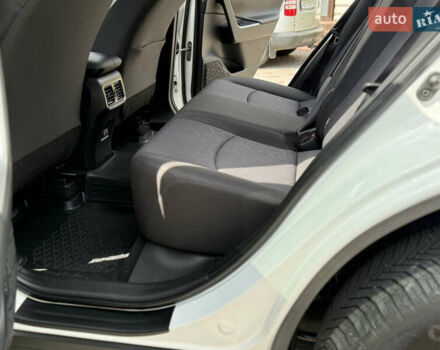 Белый Тойота РАВ 4, объемом двигателя 1.99 л и пробегом 159 тыс. км за 25999 $, фото 27 на Automoto.ua