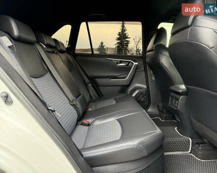 Белый Тойота РАВ 4, объемом двигателя 2.5 л и пробегом 118 тыс. км за 34000 $, фото 35 на Automoto.ua