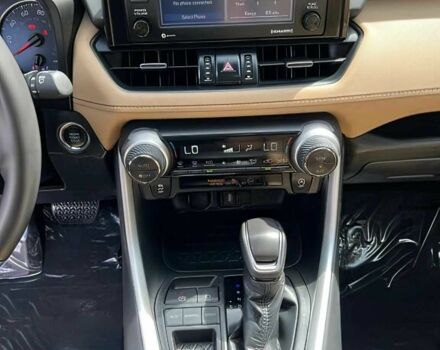 Белый Тойота РАВ 4, объемом двигателя 2.5 л и пробегом 46 тыс. км за 13000 $, фото 9 на Automoto.ua