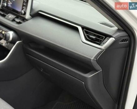 Белый Тойота РАВ 4, объемом двигателя 1.99 л и пробегом 77 тыс. км за 25300 $, фото 43 на Automoto.ua