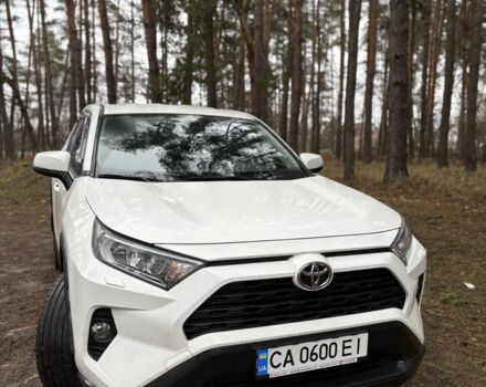 Белый Тойота РАВ 4, объемом двигателя 2 л и пробегом 47 тыс. км за 25000 $, фото 3 на Automoto.ua
