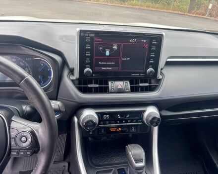 Белый Тойота РАВ 4, объемом двигателя 0 л и пробегом 44 тыс. км за 17400 $, фото 7 на Automoto.ua