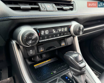 Белый Тойота РАВ 4, объемом двигателя 2.5 л и пробегом 118 тыс. км за 34000 $, фото 50 на Automoto.ua