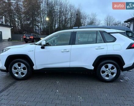 Білий Тойота РАВ 4, об'ємом двигуна 2.49 л та пробігом 334 тис. км за 25700 $, фото 4 на Automoto.ua