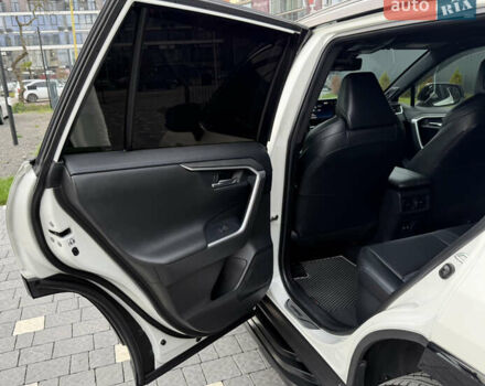 Белый Тойота РАВ 4, объемом двигателя 2.5 л и пробегом 118 тыс. км за 34000 $, фото 32 на Automoto.ua