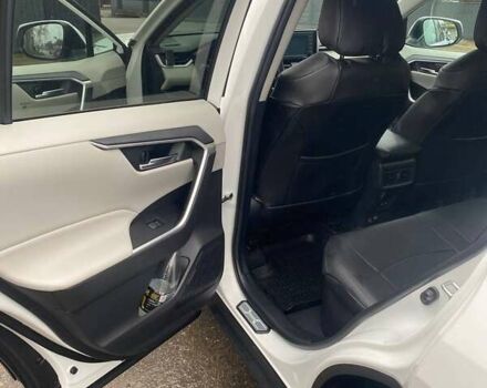 Білий Тойота РАВ 4, об'ємом двигуна 2.49 л та пробігом 190 тис. км за 29500 $, фото 5 на Automoto.ua