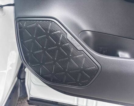 Белый Тойота РАВ 4, объемом двигателя 2.5 л и пробегом 40 тыс. км за 23000 $, фото 7 на Automoto.ua