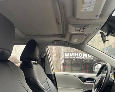 Білий Тойота РАВ 4, об'ємом двигуна 2.49 л та пробігом 190 тис. км за 29500 $, фото 3 на Automoto.ua