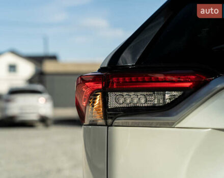 Белый Тойота РАВ 4, объемом двигателя 2.49 л и пробегом 119 тыс. км за 33900 $, фото 7 на Automoto.ua