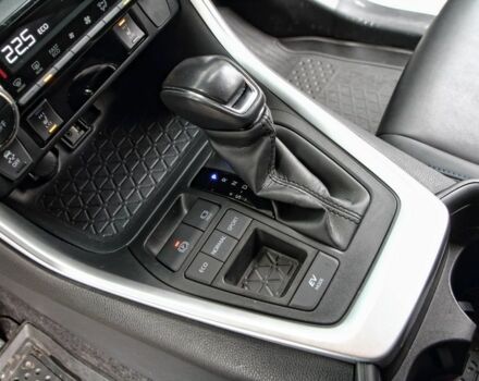 Белый Тойота РАВ 4, объемом двигателя 0 л и пробегом 84 тыс. км за 18000 $, фото 12 на Automoto.ua