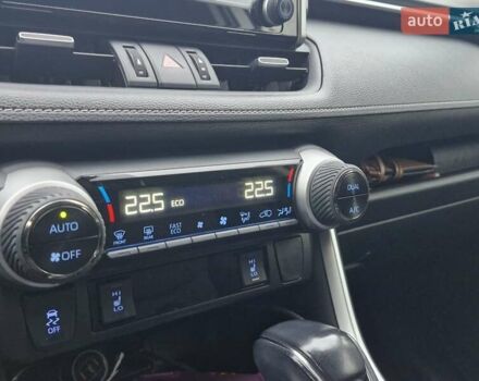 Білий Тойота РАВ 4, об'ємом двигуна 2.49 л та пробігом 59 тис. км за 32000 $, фото 18 на Automoto.ua