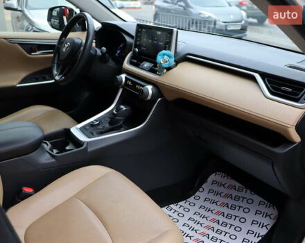 Білий Тойота РАВ 4, об'ємом двигуна 2.49 л та пробігом 95 тис. км за 37900 $, фото 46 на Automoto.ua