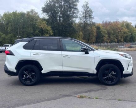 Белый Тойота РАВ 4, объемом двигателя 2.5 л и пробегом 40 тыс. км за 23000 $, фото 2 на Automoto.ua