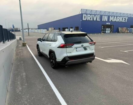 Белый Тойота РАВ 4, объемом двигателя 2.5 л и пробегом 82 тыс. км за 36500 $, фото 2 на Automoto.ua