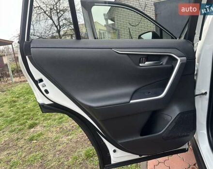 Белый Тойота РАВ 4, объемом двигателя 2.5 л и пробегом 88 тыс. км за 34999 $, фото 29 на Automoto.ua