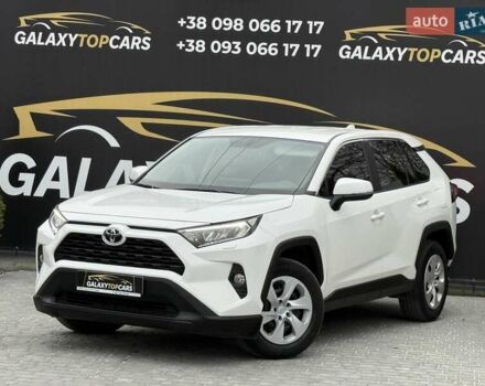 Белый Тойота РАВ 4, объемом двигателя 1.99 л и пробегом 77 тыс. км за 25300 $, фото 1 на Automoto.ua