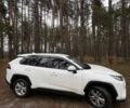 Белый Тойота РАВ 4, объемом двигателя 2 л и пробегом 47 тыс. км за 25000 $, фото 2 на Automoto.ua