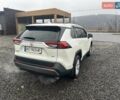 Белый Тойота РАВ 4, объемом двигателя 2.49 л и пробегом 8 тыс. км за 30500 $, фото 2 на Automoto.ua