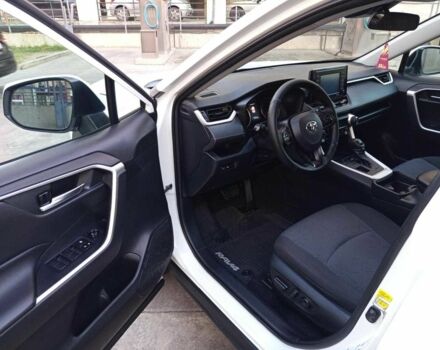 Белый Тойота РАВ 4, объемом двигателя 0 л и пробегом 112 тыс. км за 16000 $, фото 6 на Automoto.ua