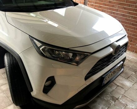 Белый Тойота РАВ 4, объемом двигателя 2.5 л и пробегом 101 тыс. км за 36000 $, фото 1 на Automoto.ua