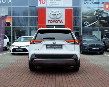 Белый Тойота РАВ 4, объемом двигателя 2.49 л и пробегом 166 тыс. км за 26900 $, фото 3 на Automoto.ua