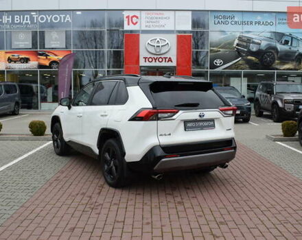 Білий Тойота РАВ 4, об'ємом двигуна 2.49 л та пробігом 132 тис. км за 31200 $, фото 1 на Automoto.ua