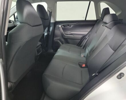 Білий Тойота РАВ 4, об'ємом двигуна 2.5 л та пробігом 30 тис. км за 19500 $, фото 10 на Automoto.ua