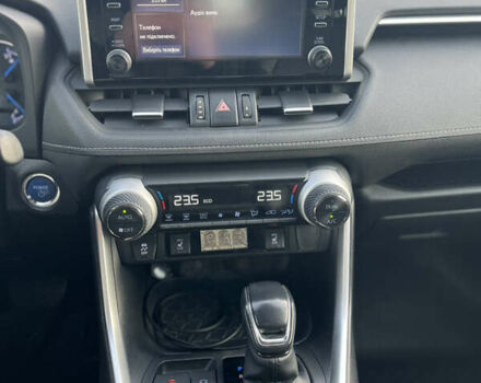 Белый Тойота РАВ 4, объемом двигателя 2.49 л и пробегом 105 тыс. км за 33000 $, фото 9 на Automoto.ua