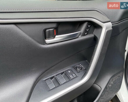 Белый Тойота РАВ 4, объемом двигателя 1.99 л и пробегом 108 тыс. км за 29899 $, фото 13 на Automoto.ua