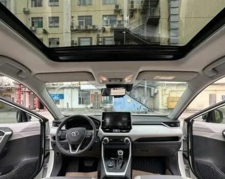 Белый Тойота РАВ 4, объемом двигателя 2.5 л и пробегом 98 тыс. км за 16800 $, фото 10 на Automoto.ua