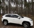Белый Тойота РАВ 4, объемом двигателя 2 л и пробегом 47 тыс. км за 25000 $, фото 1 на Automoto.ua