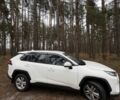 Белый Тойота РАВ 4, объемом двигателя 2 л и пробегом 47 тыс. км за 25000 $, фото 1 на Automoto.ua