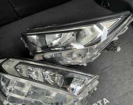 Білий Тойота РАВ 4, об'ємом двигуна 0 л та пробігом 100 тис. км за 816 $, фото 2 на Automoto.ua