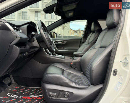 Белый Тойота РАВ 4, объемом двигателя 2.5 л и пробегом 118 тыс. км за 34000 $, фото 27 на Automoto.ua