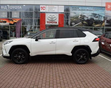 Білий Тойота РАВ 4, об'ємом двигуна 2.49 л та пробігом 132 тис. км за 31200 $, фото 2 на Automoto.ua