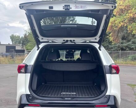 Белый Тойота РАВ 4, объемом двигателя 0 л и пробегом 44 тыс. км за 17400 $, фото 12 на Automoto.ua