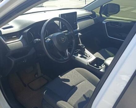 Белый Тойота РАВ 4, объемом двигателя 1.99 л и пробегом 85 тыс. км за 28500 $, фото 5 на Automoto.ua