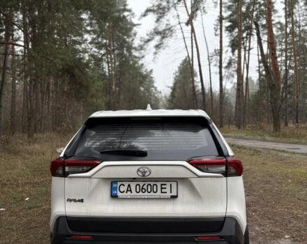 Белый Тойота РАВ 4, объемом двигателя 2 л и пробегом 47 тыс. км за 25000 $, фото 4 на Automoto.ua